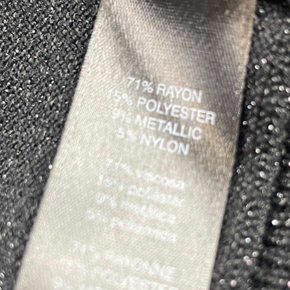 Women’s White House Black Market Long Black Cardigan Size Medium - Picture 4 of 4